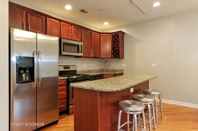 4830 N Hoyne Ave unit 2, Chicago, IL 60625 - photo 4