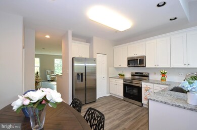 10845 Will Painter Dr, Owings Mills, MD 21117 - photo 5