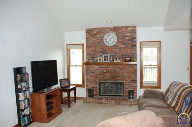 4320 SW Stone Ave, Topeka, KS 66610 - photo 4