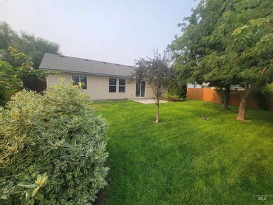 522 S Valley Dr, Nampa, ID 83686 - photo 7