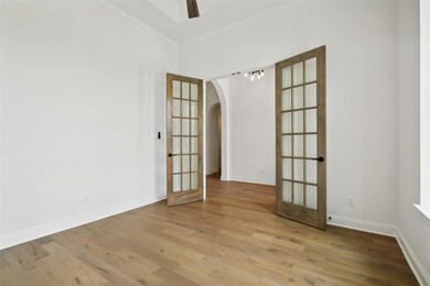 317 Kenyon Ct, Granbury, TX 76049 - photo 6