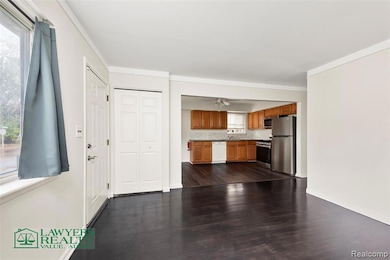 20562 Vermander Ave, Clinton Township, MI 48035 - photo 4