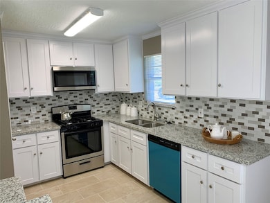 5106 Woodville Ln, Pearland, TX 77584 - photo 4