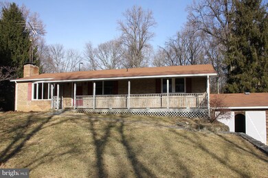 904 Hoffmaster Rd, Knoxville, MD 21758 - photo 2