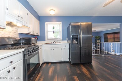 5504 Idlewood Ln, Louisville, KY 40291 - photo 6