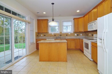 13851 Gullane Dr unit 87, Woodbridge, VA 22191 - photo 7