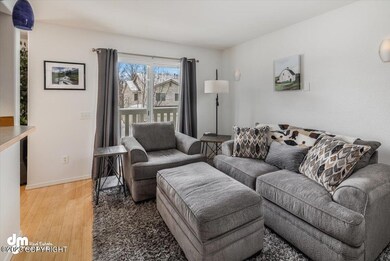 02-Living Room_DMD_9039