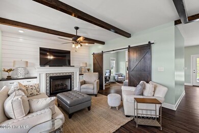 258 Pearson Cir, Newport, NC 28570 - photo 3