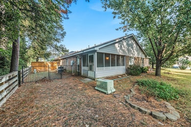 4949 Pleasure Lake Ln, Willis, TX 77318 - photo 3