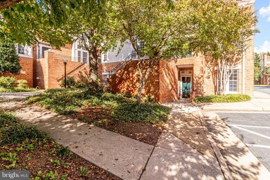 7021 Haycock Rd unit 814, Falls Church, VA 22043 - photo 5