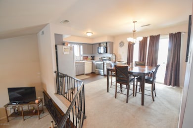 Kitchen/Dining Combo