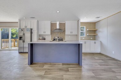 163 Cowboy Rd, Jesup, GA 31545 - photo 5