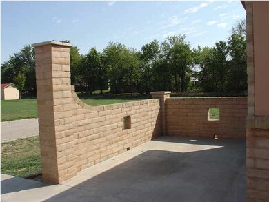 OPEN COURT YARD