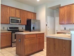 1920 Bridgeport Dr, Providence Village, TX 76227 - photo 4