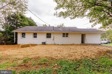 unlisted-address, Edinburg, VA 22824 - photo 5