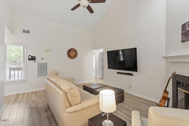 05-111 Killam Ct 2a [2193946]_03