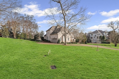 381 Lake Valley Dr, Franklin, TN 37069 - photo 4