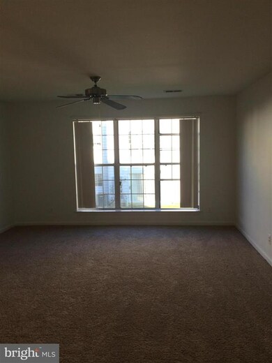 1123 Huntmaster Terrace NE unit 201, Leesburg, VA 20176 - photo 4