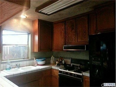 Back house kitchen