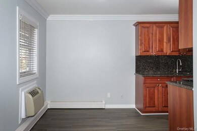 1750 W Main St unit F01, Riverhead, NY 11901 - photo 3