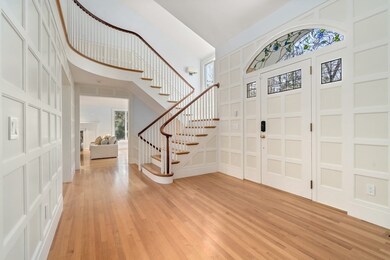 102 Byron Rd, Weston, MA 02493 - photo 3