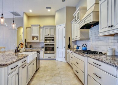 15505 Mossy Ridge Ln, Lithia, FL 33547 - photo 6