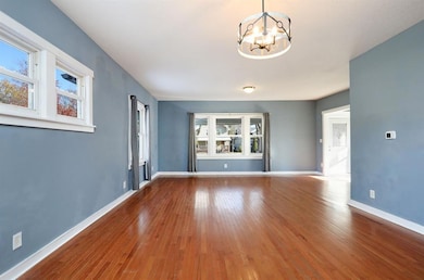 1723 W 2nd St, Perry, IA 50220 - photo 6