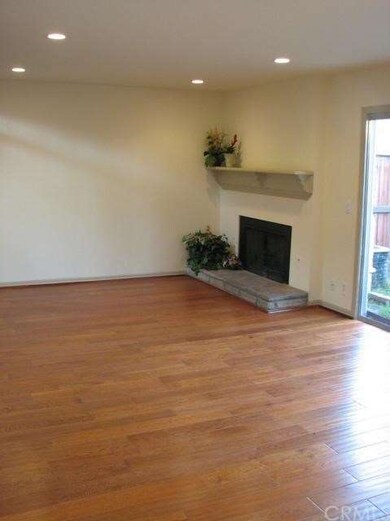 SPACIOUS LIVING ROOM WITH GAS FIREPLACE