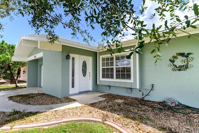 2498 Abscott St, Port Charlotte, FL 33952 - photo 3