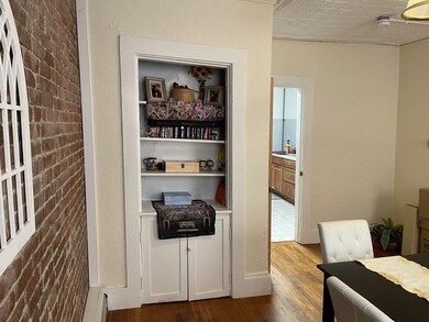 8 Court St unit 2, Natick, MA 01760 - photo 4