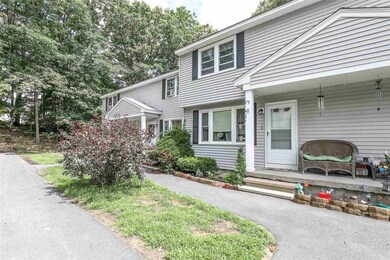 79 Granite St unit 79, Londonderry, NH 03053 - photo 3