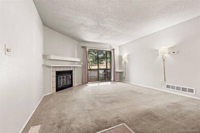 Living room with views to the terrace or patio