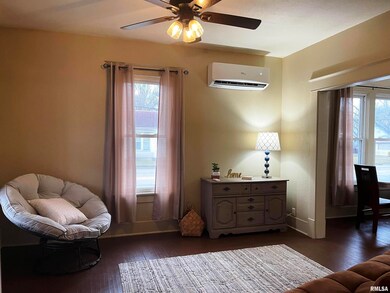 701 N Sherman St, Lincoln, IL 62656 - photo 3