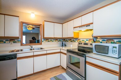 9 Fawn Meadow unit 18, Center Conway, NH 03813 - photo 3