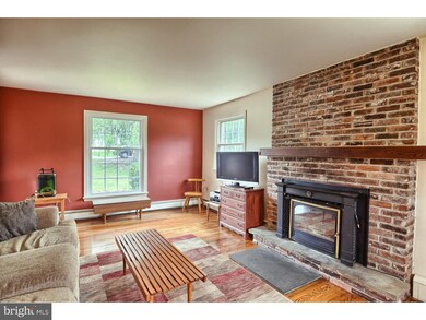 135 Ravenhill Rd, Phoenixville, PA 19460 - photo 5