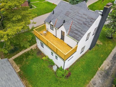 123 Letchworth Avenue-16