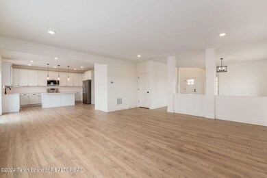 1086 Pawnee Rd, Driggs, ID 83422 - photo 7