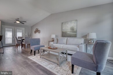 14 Horse Chestnut Ct, Essex, MD 21221 - photo 5