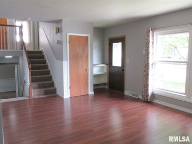 1837 W 36th St, Davenport, IA 52806 - photo 5