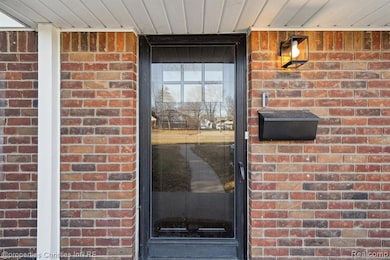 16975 W 14 Mile Rd, Beverly Hills, MI 48025 - photo 4