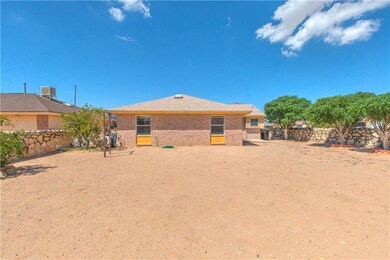 500 Velia Ct, Horizon City, TX 79928 - photo 4