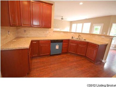 8510 Braeburn Ridge Dr, Louisville, KY 40228 - photo 5