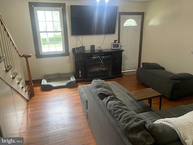 114 4th Ave, Halethorpe, MD 21227 - photo 2