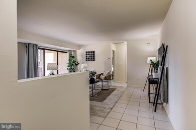 9627 Whiteacre Rd, Columbia, MD 21045 - photo 6