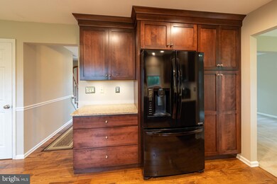 196 Abbey Dr, Royersford, PA 19468 - photo 6