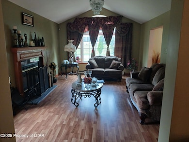 25 Colony Dr, Hazleton, PA 18202 - photo 5