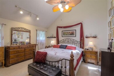 6516 Widmer Rd, Shawnee, KS 66216 - photo 7