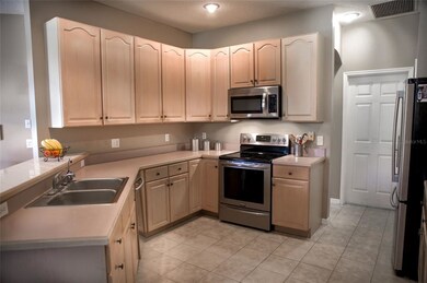 13393 Sunset Lakes Cir, Winter Garden, FL 34787 - photo 5