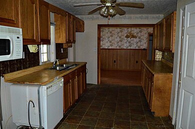 522 E Madison St, Franklin, KY 42134 - photo 3