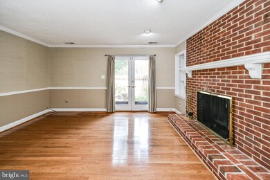 215 Great Falls St, Falls Church, VA 22046 - photo 7